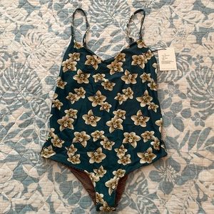 NWT Acacia Swimwear Hina One Piece Size M